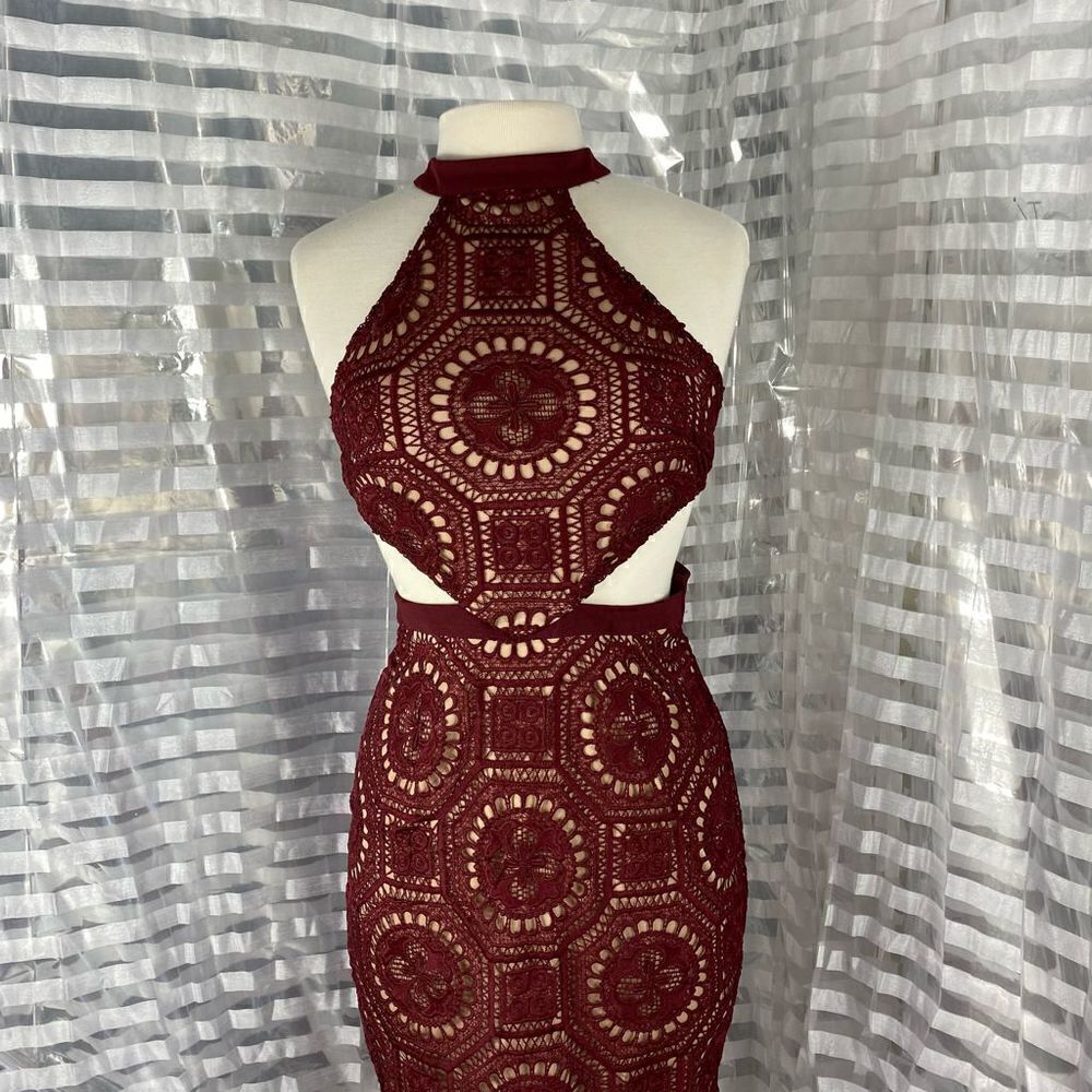 B-Sharp Burgundy Lace Body Con Cocktail Dress - Picture 2 of 7
